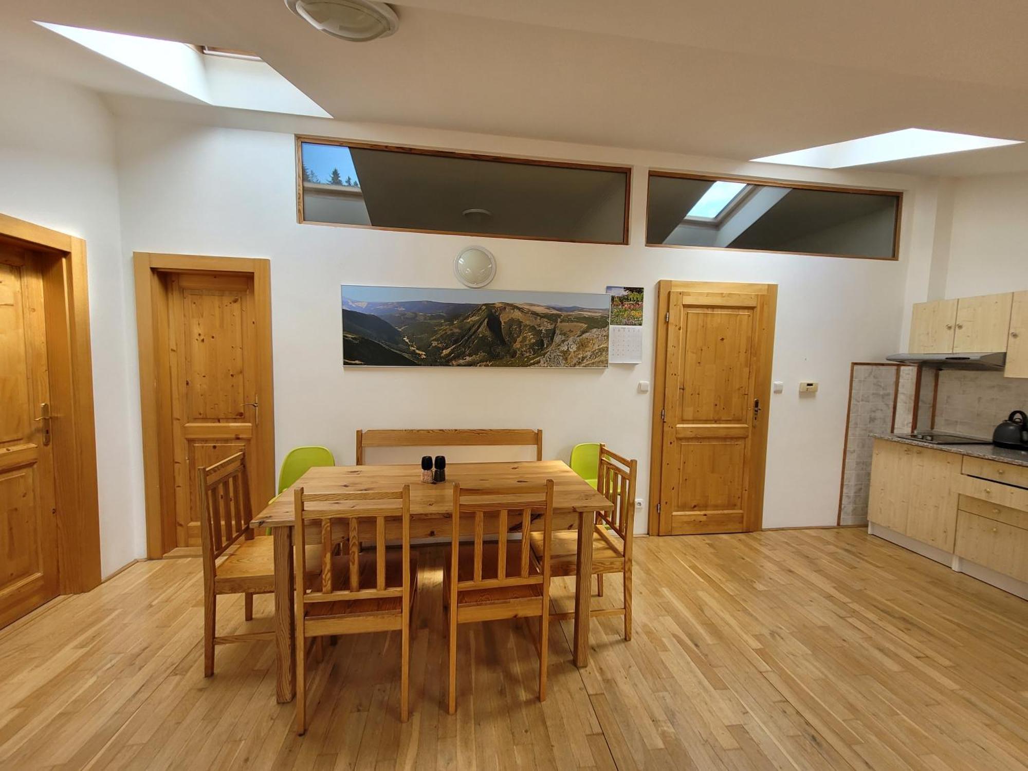 Pod Strechou Apartment Svoboda nad Upou Luaran gambar